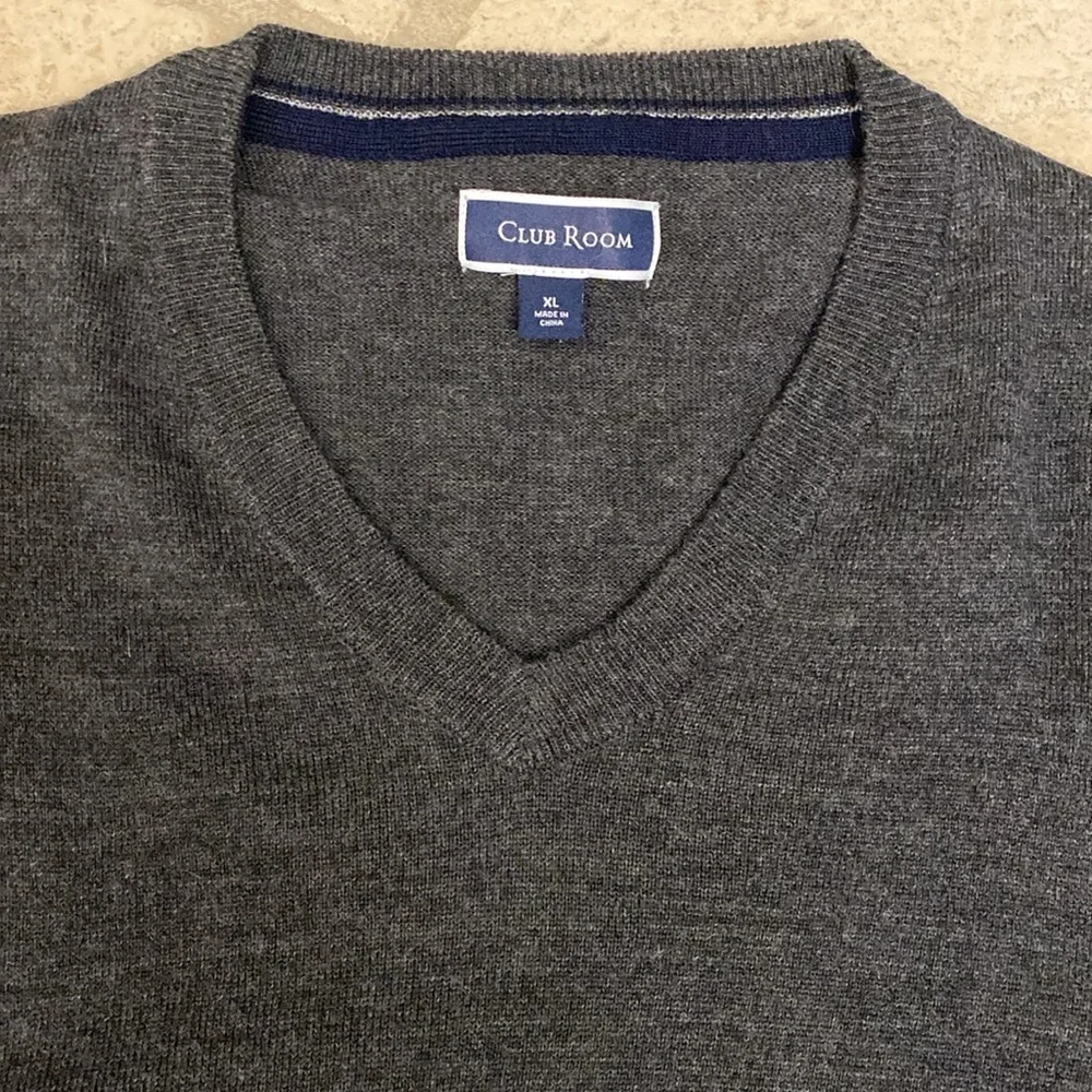 Club Room Mens Merino Wool Sweater V Neckline Long Sleeve Grey Preppy office XL